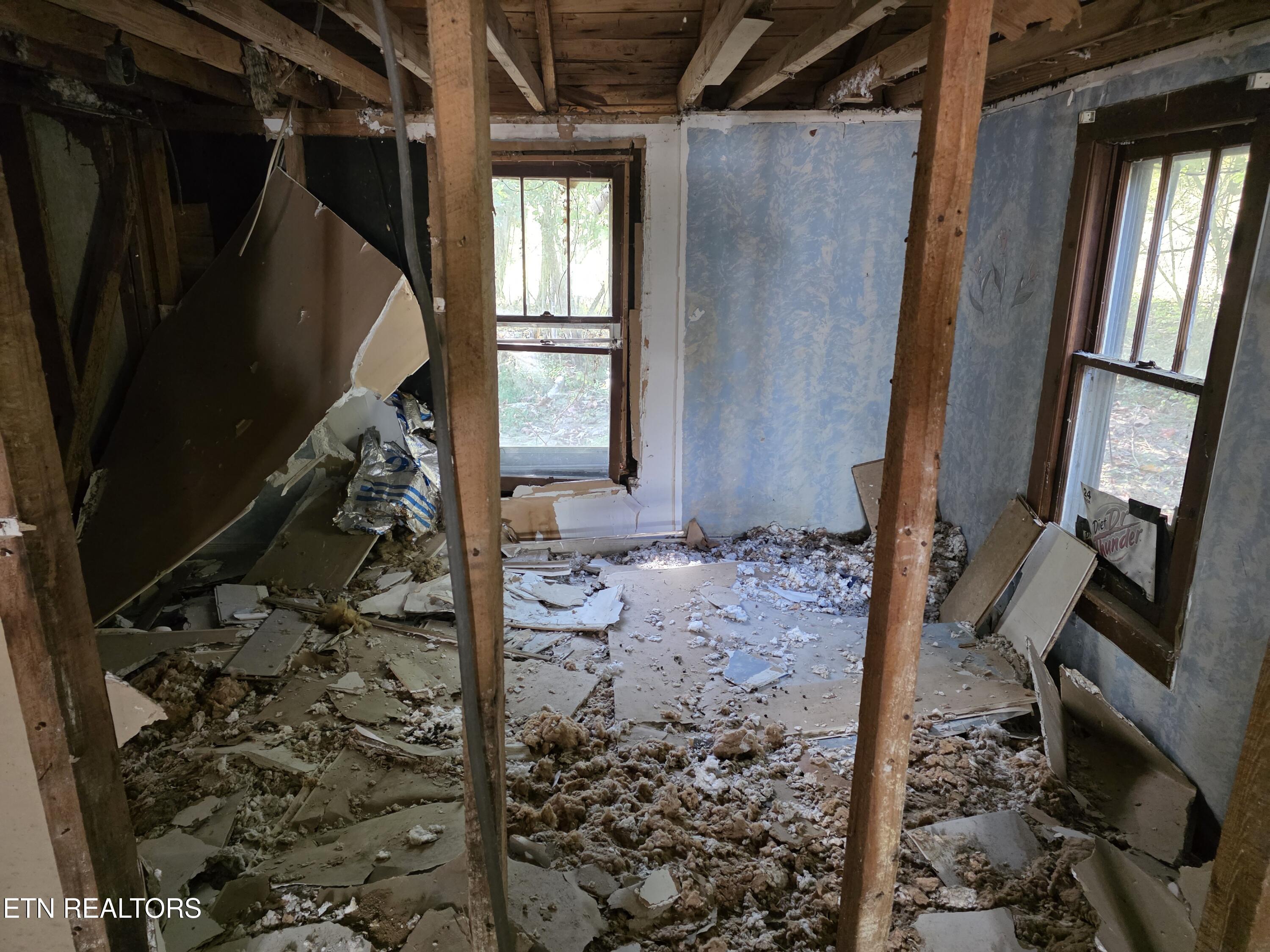 2534 Muddy Hollow Road Dandridge, TN 37725 - Photo 9 of 39 b (5)