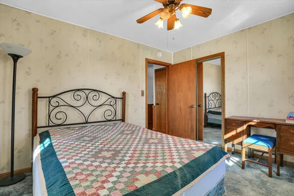 $167,500 | 1 South Bolin Drive, Hammond, IL 61929