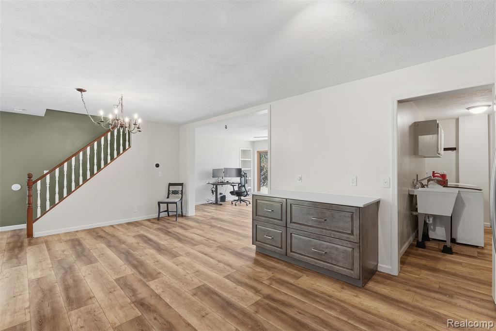5430 North Gale Road Davison, MI 48423 - Photo 13 of 56 Gallery Image 13