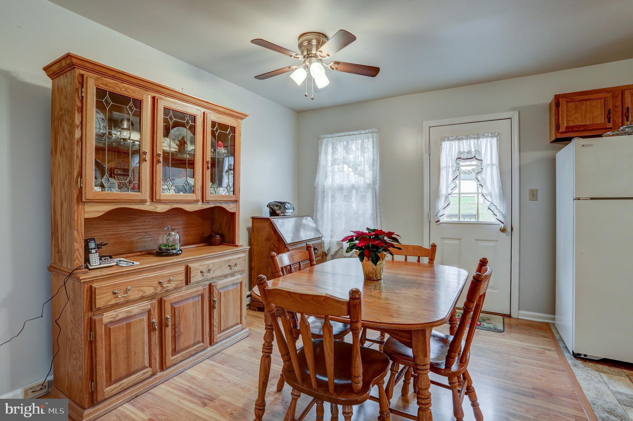 421 Groffdale Road Quarryville, PA 17566 - Photo 7 of 27 Dining Room