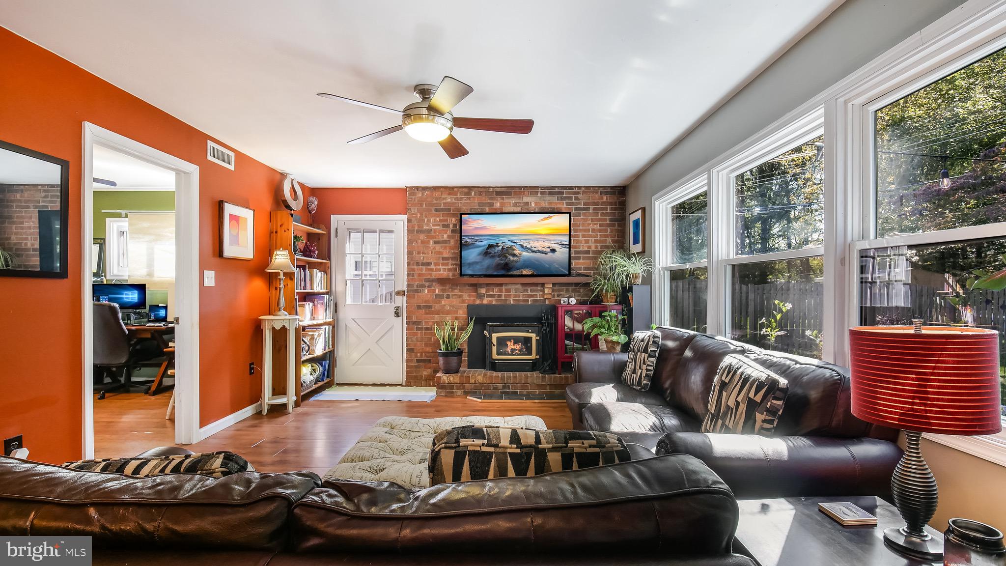 25 Long Loop Road Levittown, PA 19056 - Photo 24 of 41 Gallery Image 24