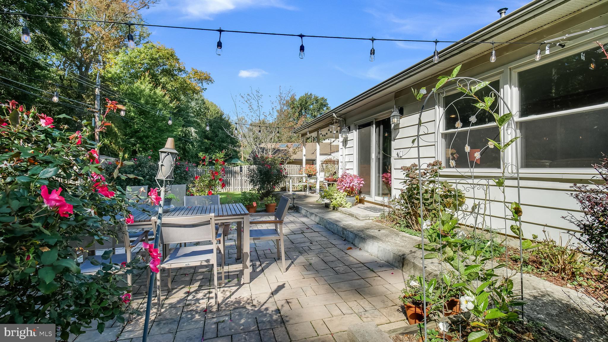 25 Long Loop Road Levittown, PA 19056 - Photo 8 of 41 Gallery Image 8