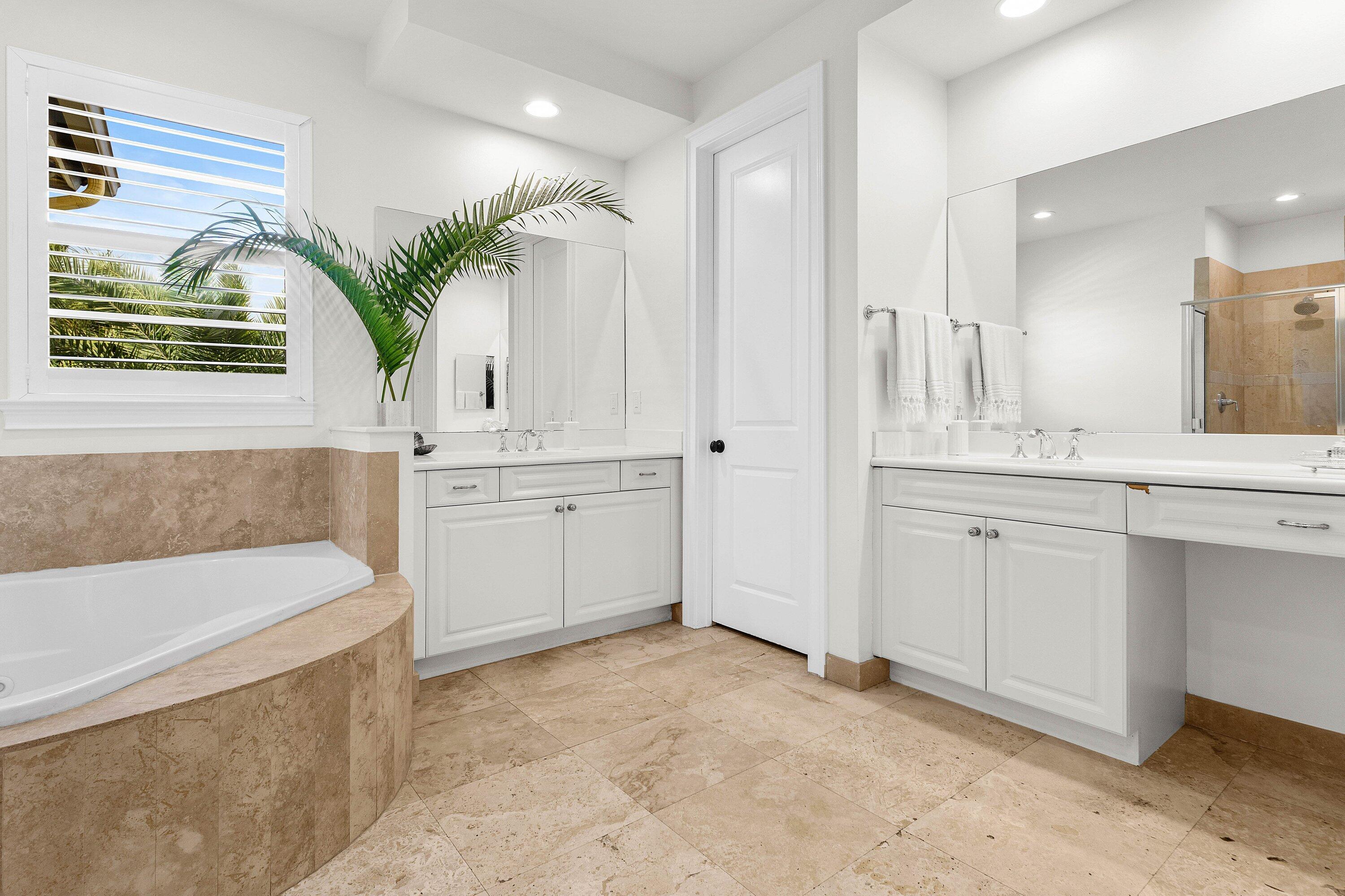 100 Via Floresta Drive Boca Raton, FL 33487 - Photo 27 of 36 034-100ViaFlorestaDrive-BocaRaton-FL-334