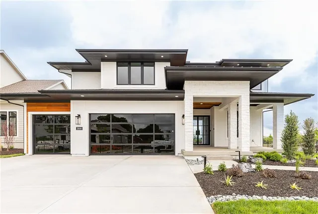 $725,717 | 15436 West 161st Terrace, Olathe, KS 66062