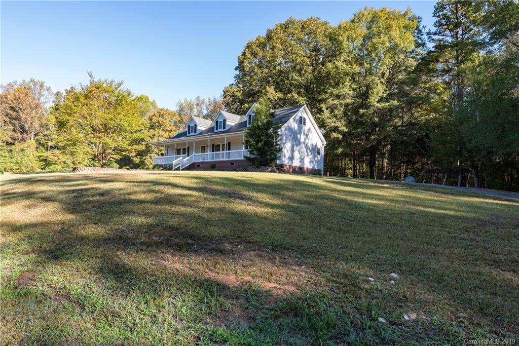 1557 Ernest Road York, SC 29745 - Photo 2 of 31 Gallery Image 2