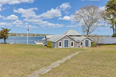 $1,399,000 | 1 Boat House Drive, Wareham, MA 02571