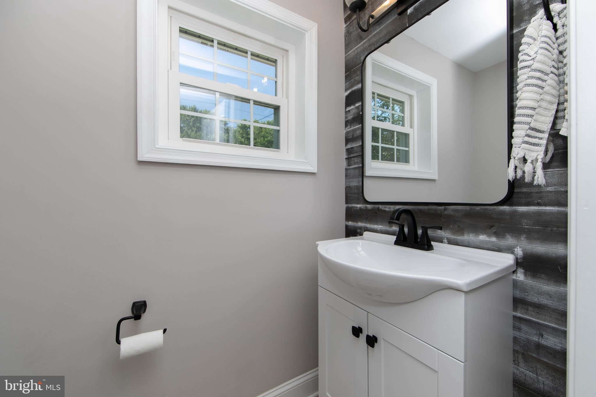 507 Howard Road Cherry Hill, NJ 08034 - Photo 28 of 45 Half bathroom