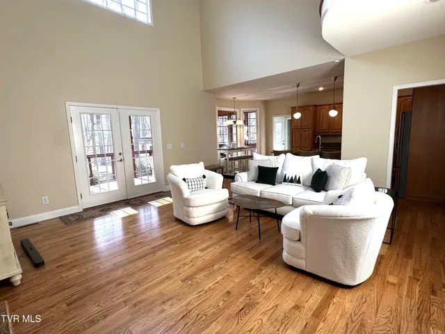 $675,000 | 186 Butchertown Road, Fall Branch, TN 37656