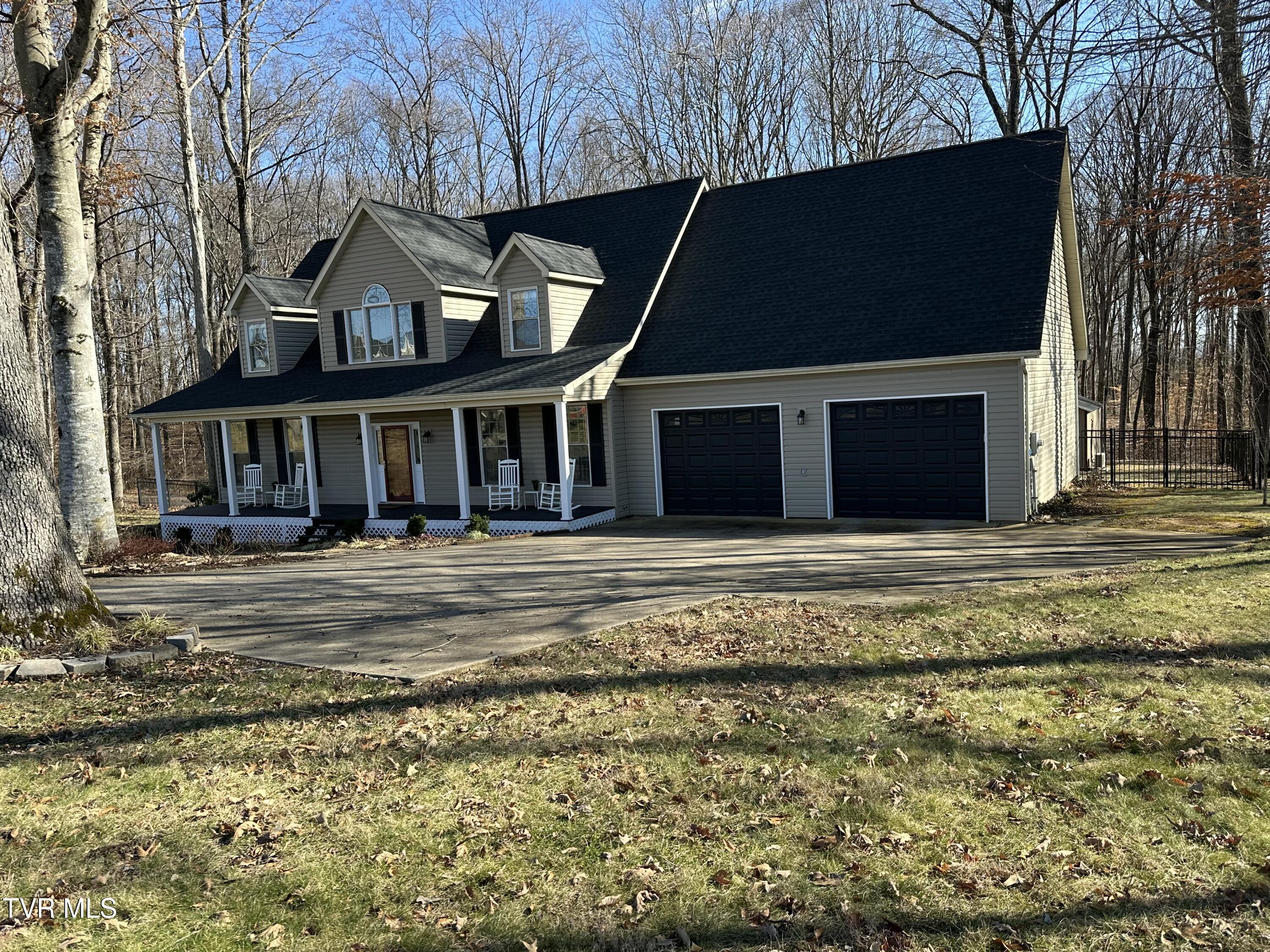 186 Butchertown Road Fall Branch, TN 37656 - Photo 3 of 100 5