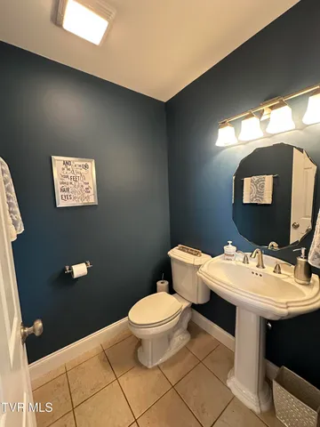 $675,000 | 186 Butchertown Road, Fall Branch, TN 37656