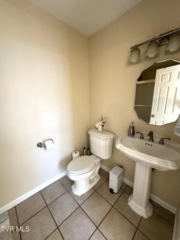 $675,000 | 186 Butchertown Road, Fall Branch, TN 37656