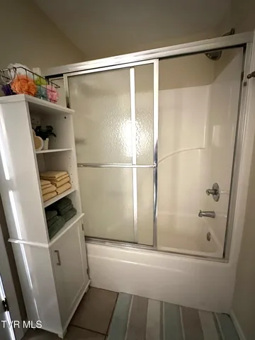 $675,000 | 186 Butchertown Road, Fall Branch, TN 37656