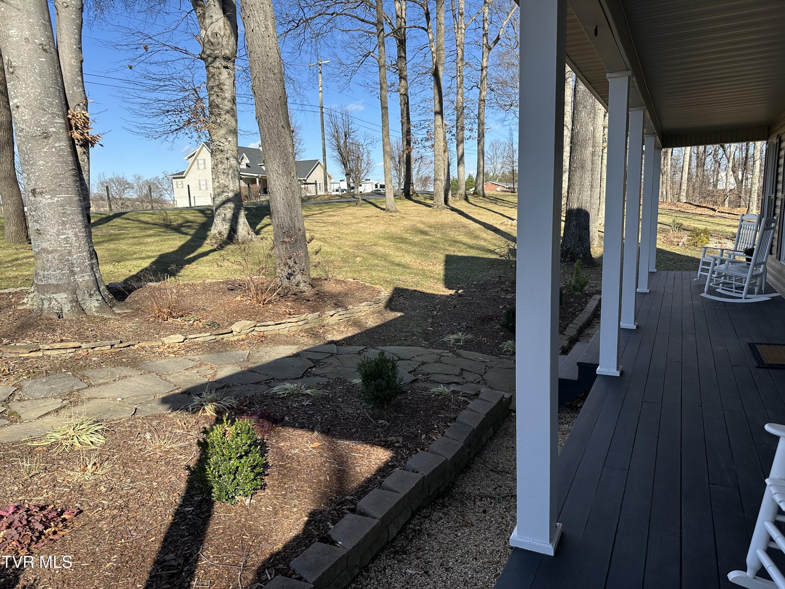 186 Butchertown Road Fall Branch, TN 37656 - Photo 7 of 100 11