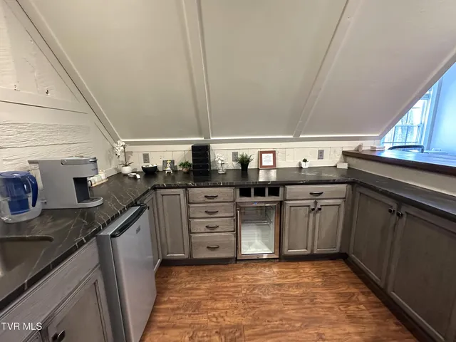 $675,000 | 186 Butchertown Road, Fall Branch, TN 37656