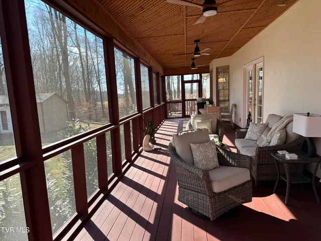 $675,000 | 186 Butchertown Road, Fall Branch, TN 37656
