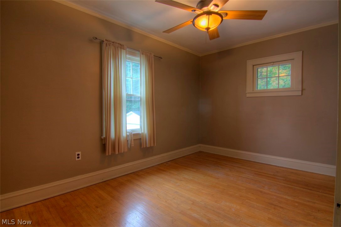 3686 Woodridge Road Cleveland, OH 44121 - Photo 12 of 19