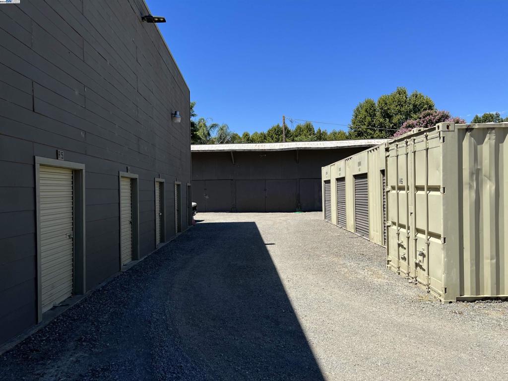 310 Jackson Boulevard Isleton, CA 95641 - Photo 50 of 55 a view of a house with a backyard
