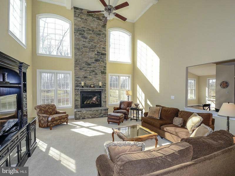 38167 Piggott Bottom Road Purcellville, VA 20132 - Photo 8 of 17 Family Room