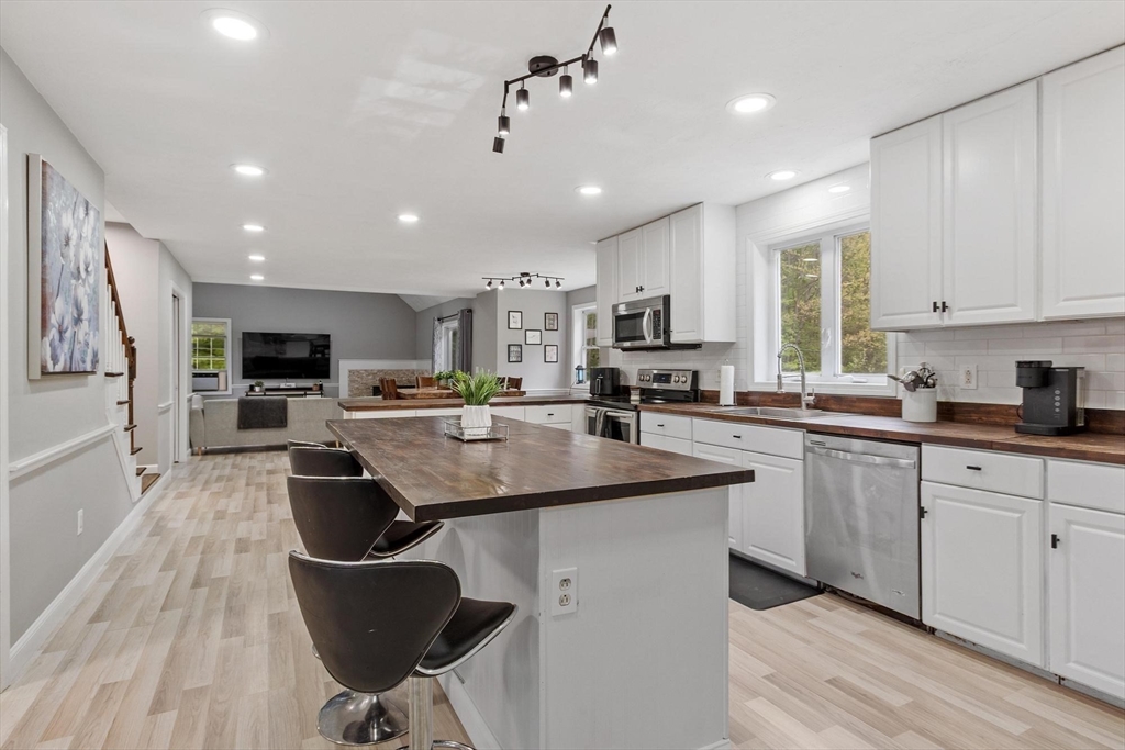 731 Foster Road Ashby, MA 01431 - Photo 9 of 42