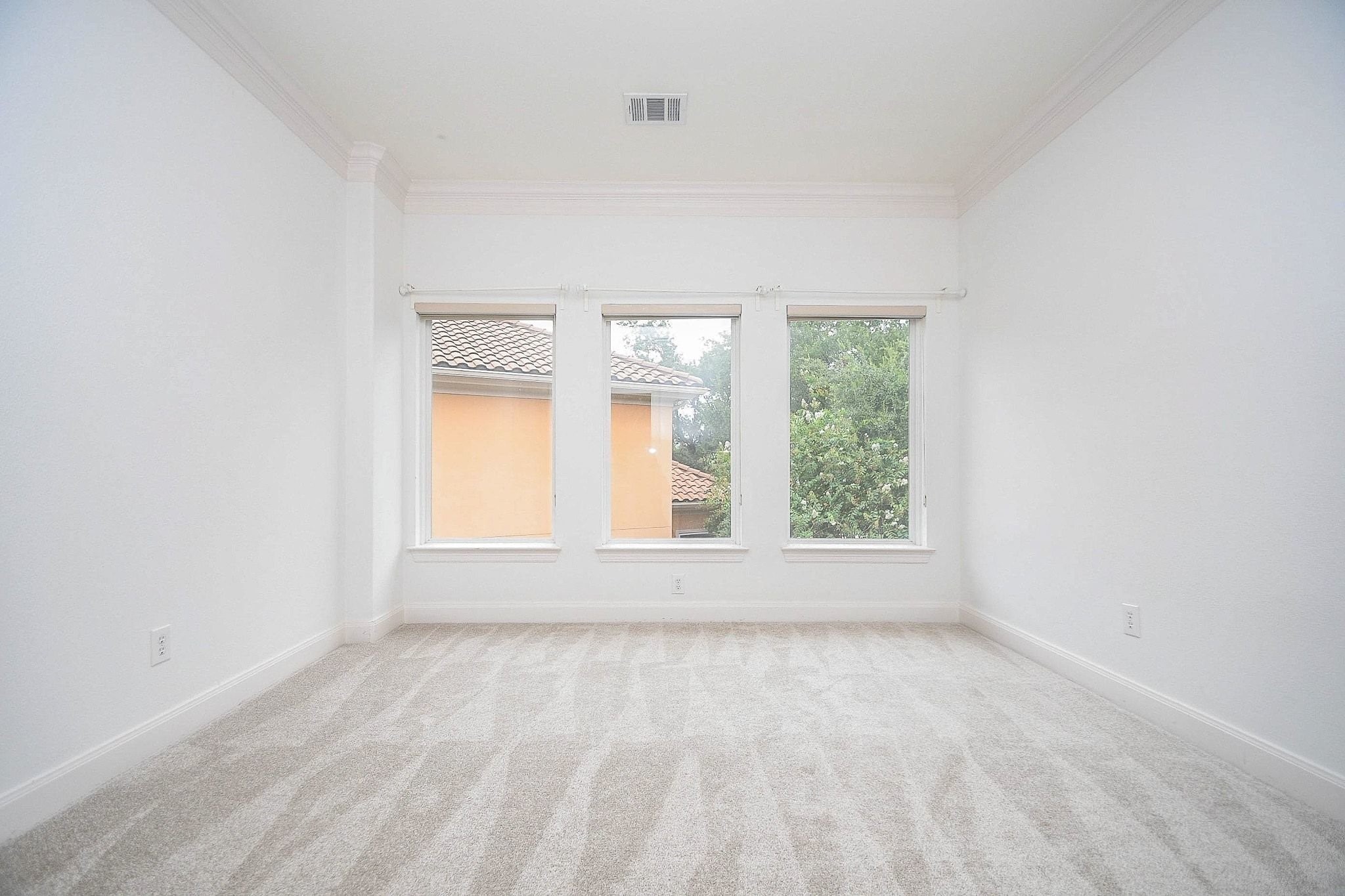 2826 Tudor Manor Houston, TX 77082 - Photo 26 of 37 Versatile second-floor multipurpose room perfect for use as a home office, sitting area, or game room.