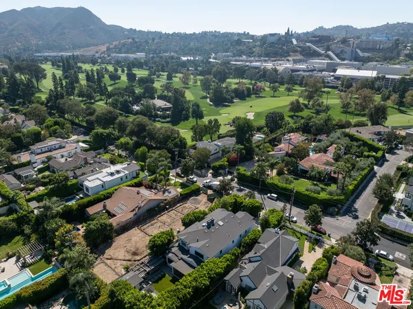 $5,299,000 | 10439 Valley Spring Lane, Toluca Lake, CA 91602