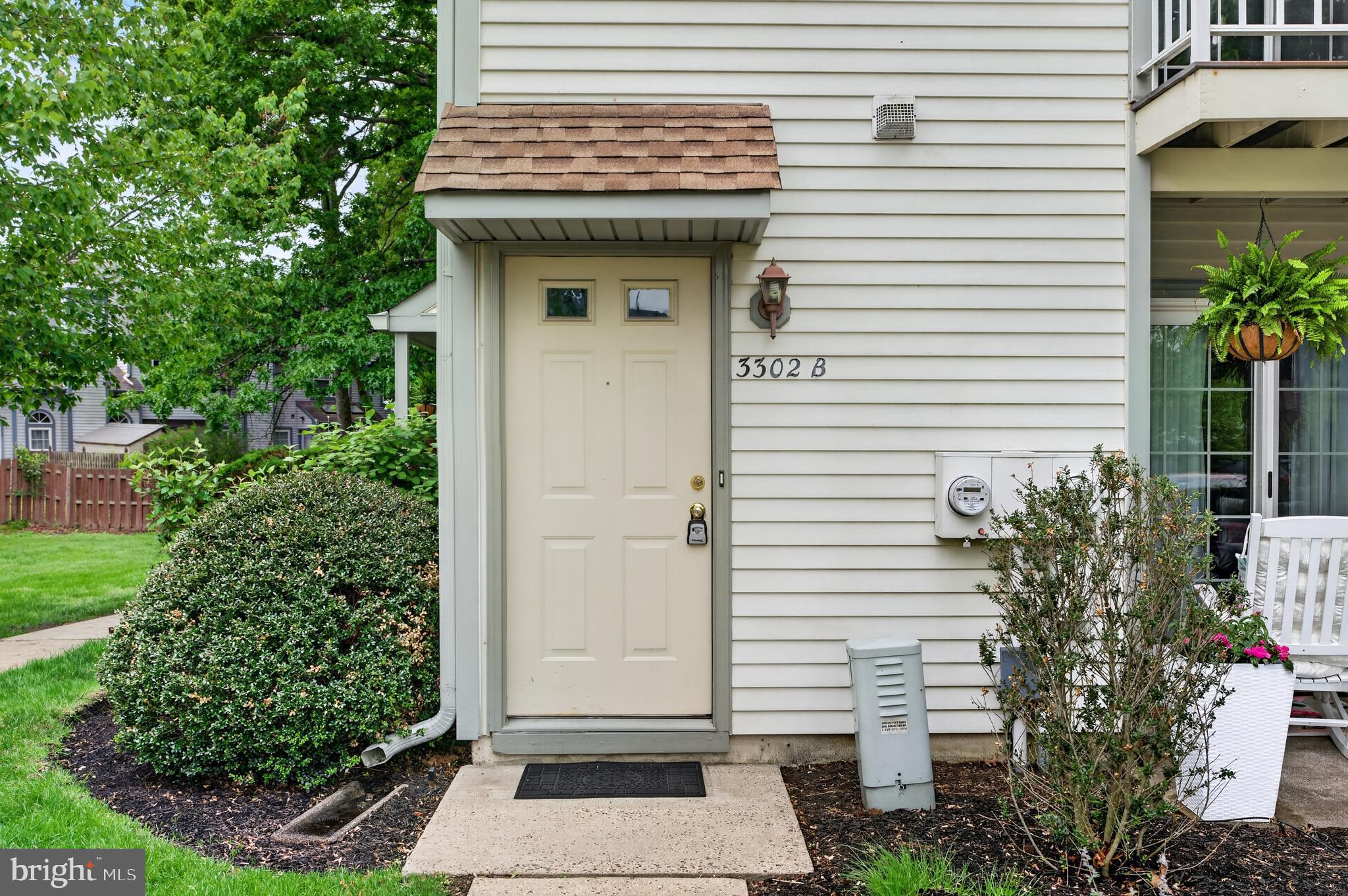 3302 B Ramsbury Court Mount Laurel, NJ 08054 - Photo 3 of 16 a view of a entrance of the house