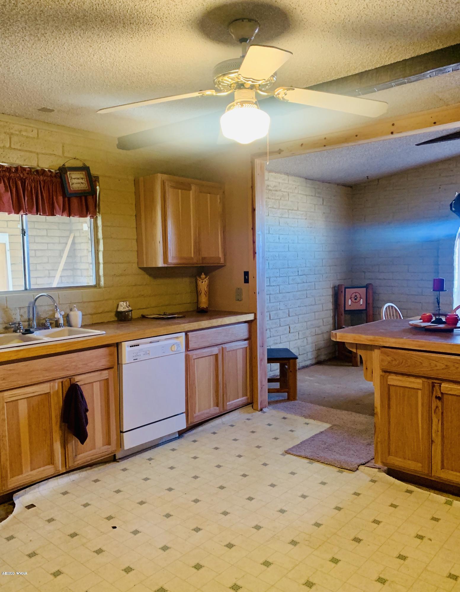 3703 Hereford Road Taylor, AZ 85939 - Photo 6 of 14
