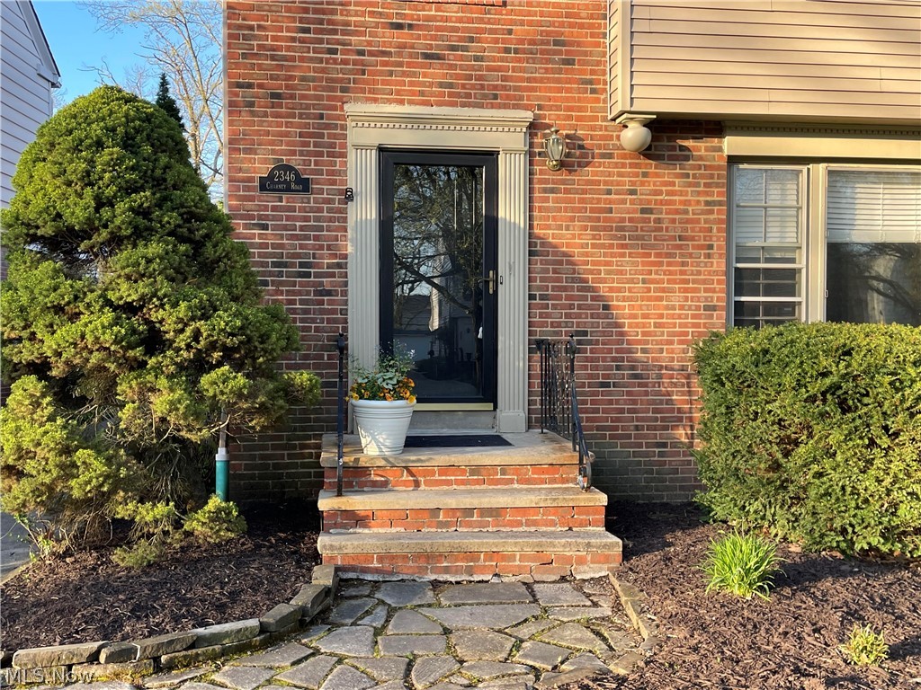 2346 Charney Road Cleveland, OH 44118 - Photo 2 of 28 Front Entrance