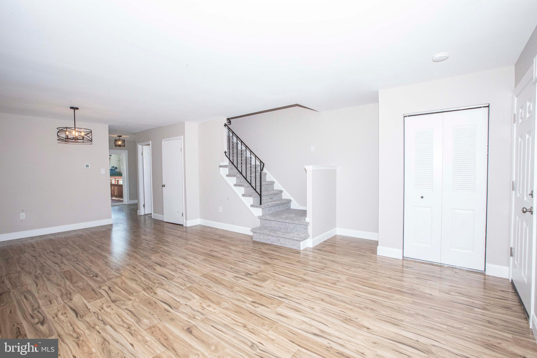 4003 Walnut Ridge Drive Pottstown, PA 19464 - Photo 3 of 21 Gallery Image 3