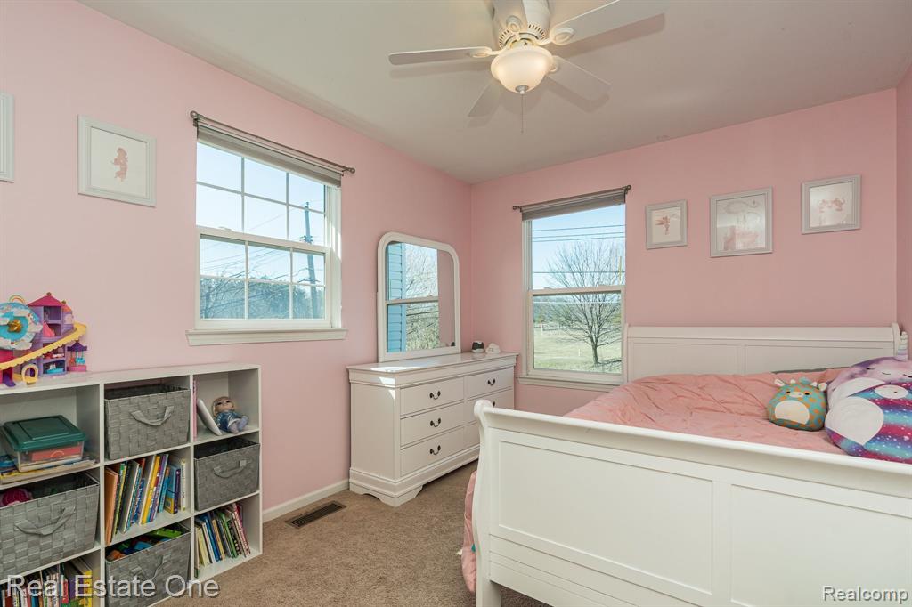 390 Shadywood Road Rochester Hills, MI 48307 - Photo 23 of 38
