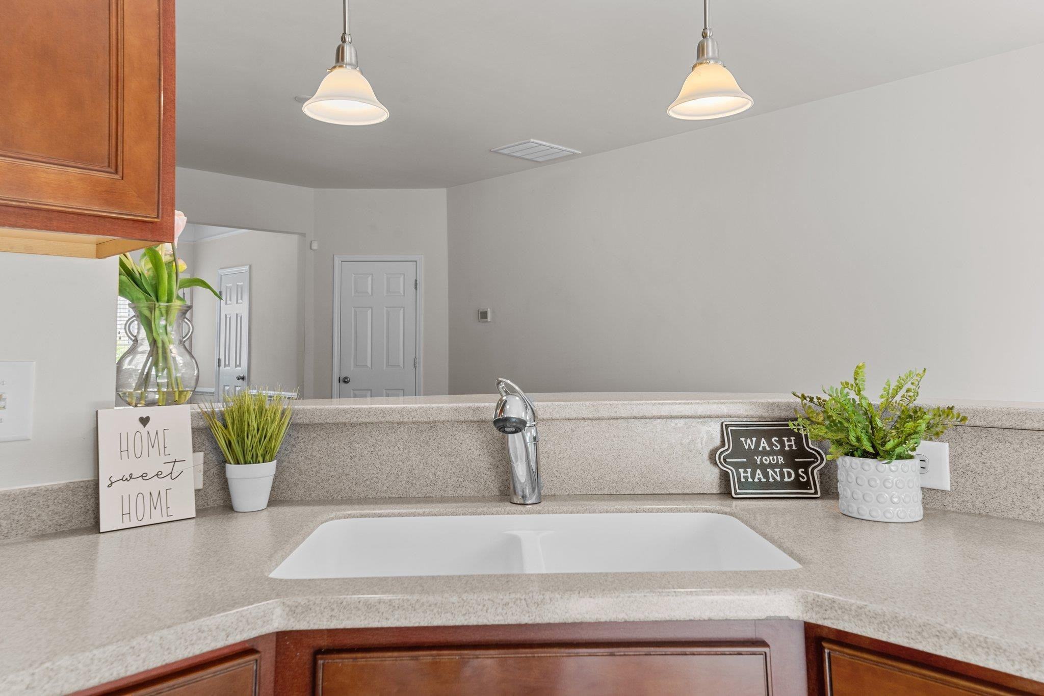7154 Racine Way Raleigh, NC 27615 - Photo 11 of 31 Kitchen