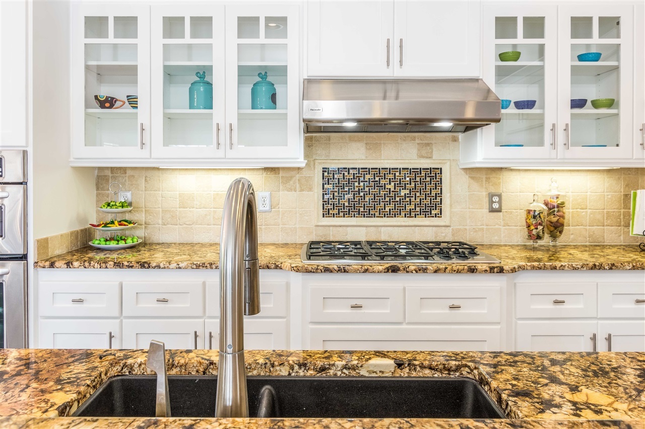 6486 Franciscan Road Carlsbad, CA 92011 - Photo 1 of 25