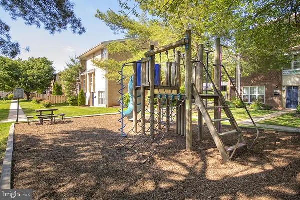 $2,941 | 1699 Yale Place, Unit 3B516, Rockville, MD 20850