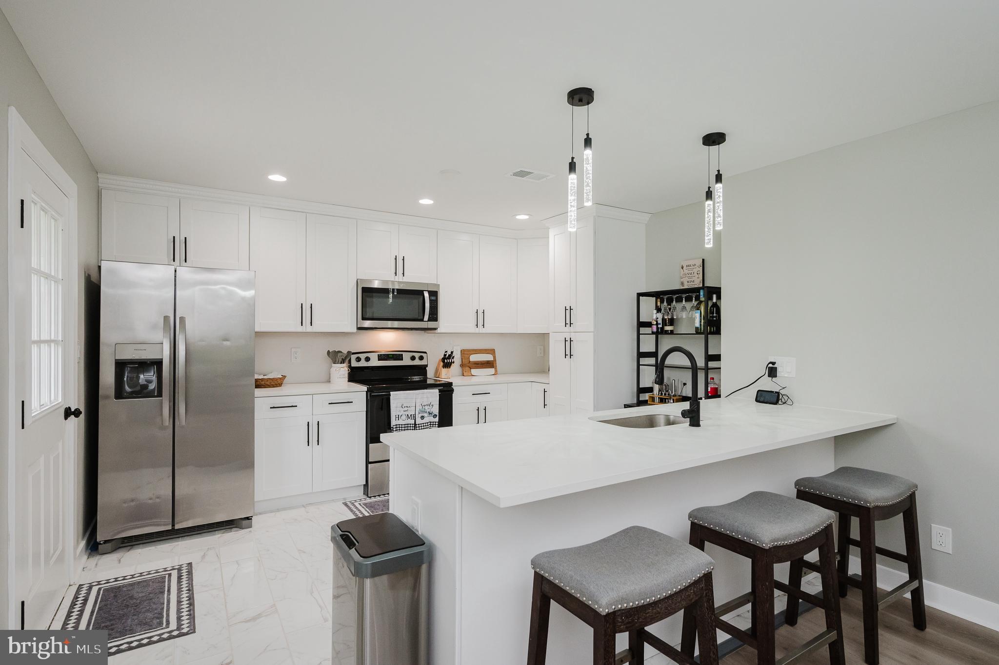 2017 Fairlane Road Bel Air, MD 21015 - Photo 9 of 46 Large breakfast bar