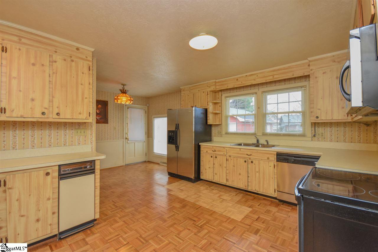 205 Spring Forest Road Greenville, SC 29615 - Photo 11 of 31 Gallery Image 11
