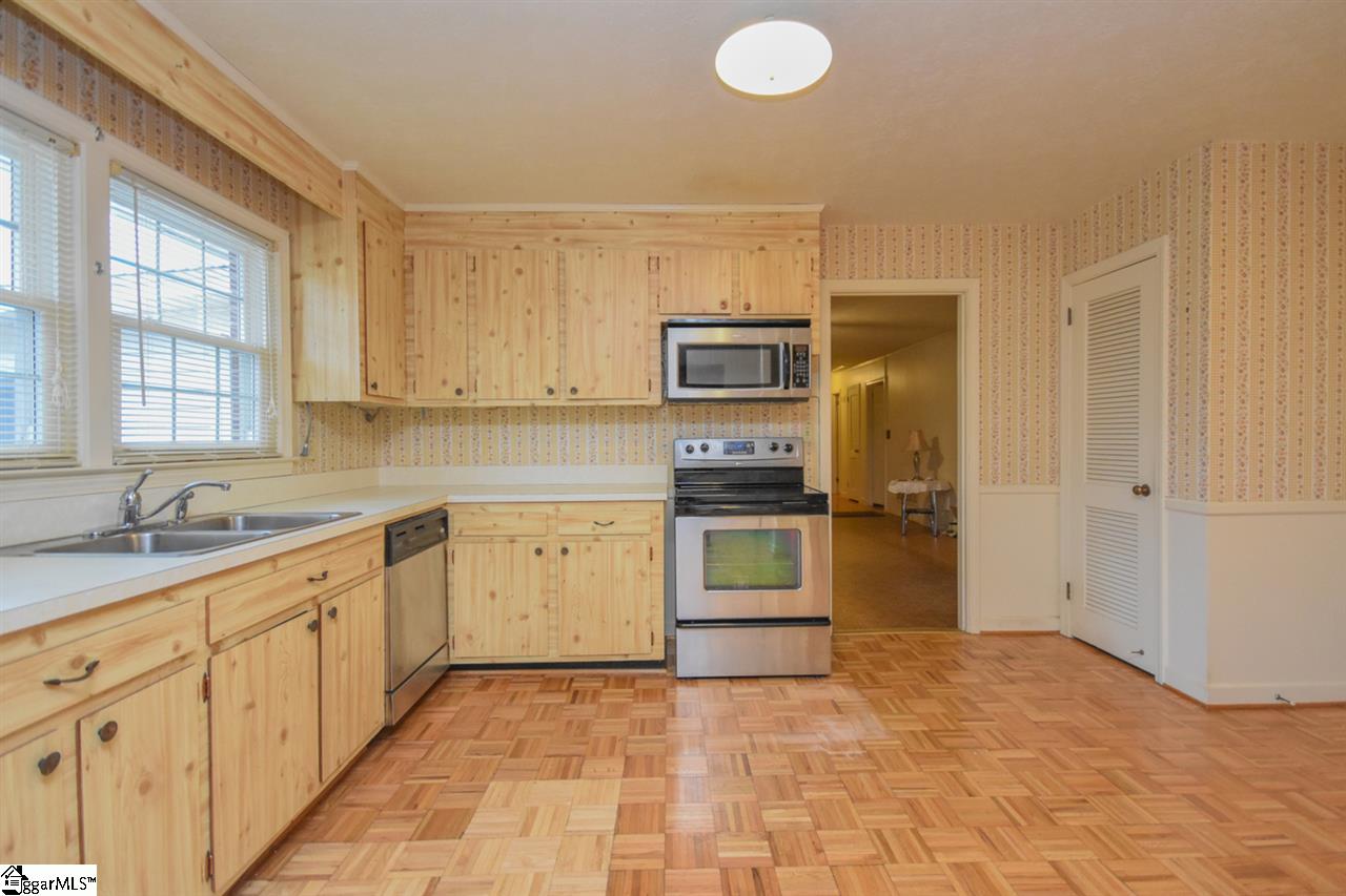205 Spring Forest Road Greenville, SC 29615 - Photo 12 of 31 Gallery Image 12