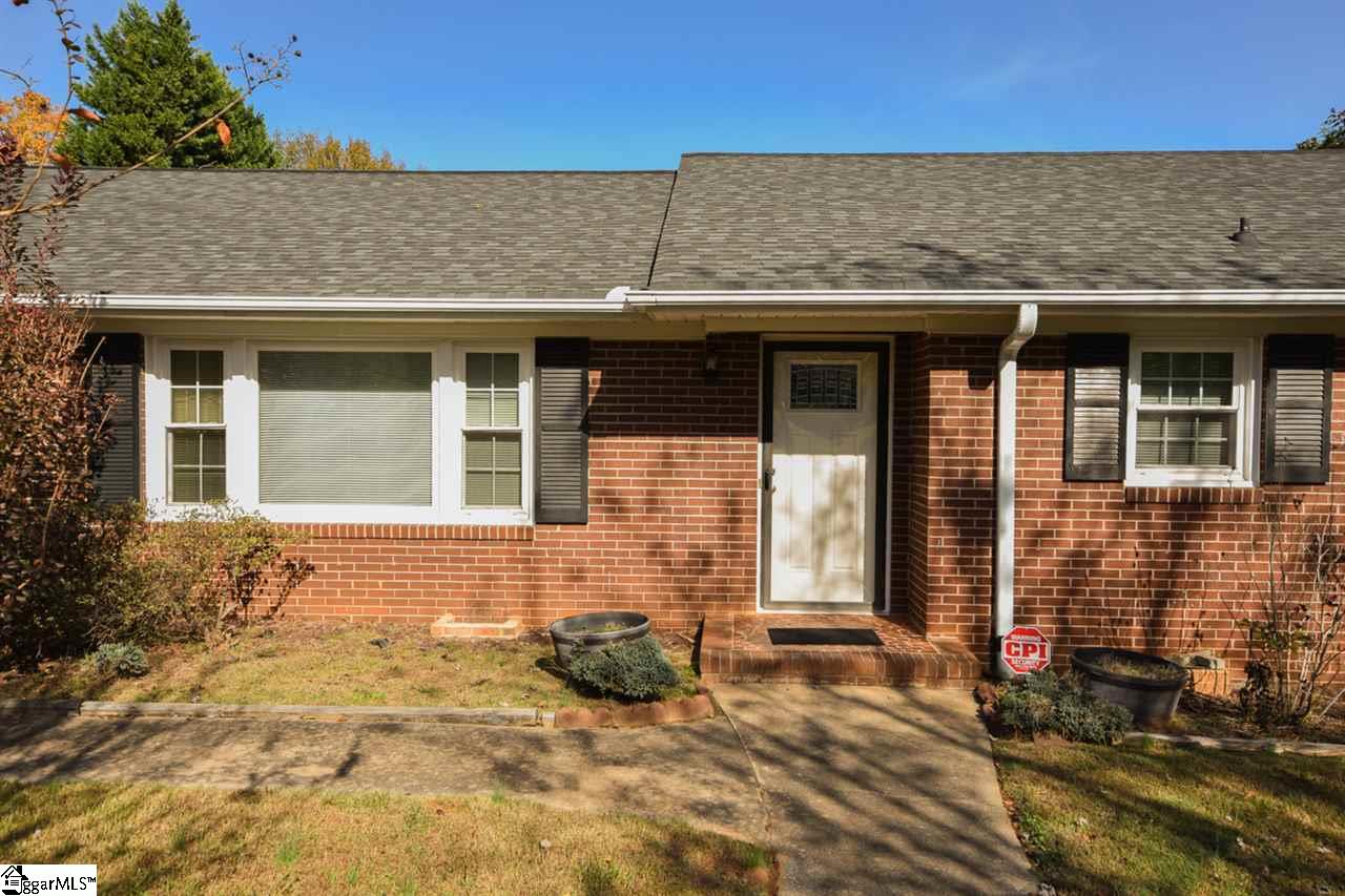 205 Spring Forest Road Greenville, SC 29615 - Photo 4 of 31 Gallery Image 4