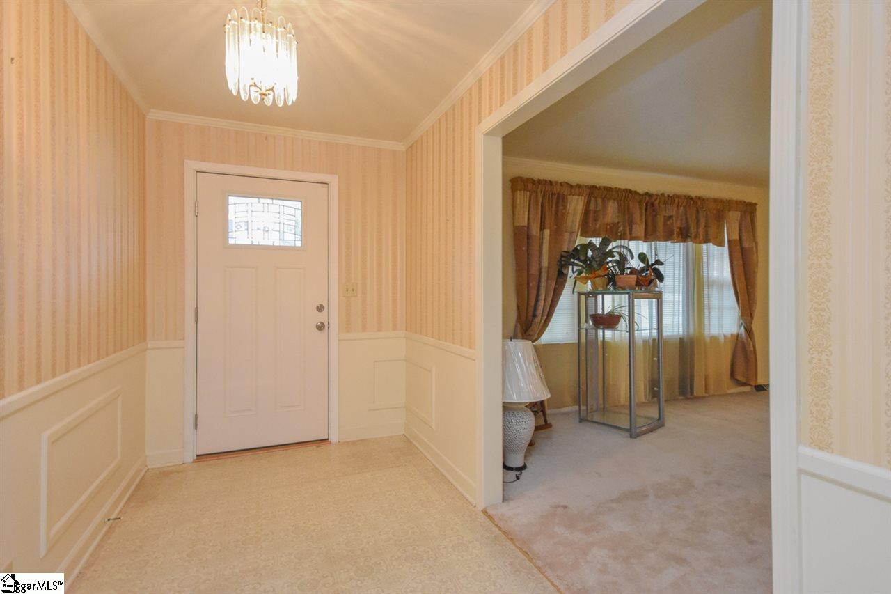 205 Spring Forest Road Greenville, SC 29615 - Photo 5 of 31 Gallery Image 5