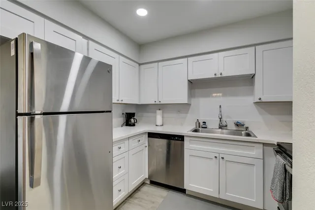 $195,000 | 3151 North Soaring Gulls Drive, Unit 2014, Las Vegas, NV 89128