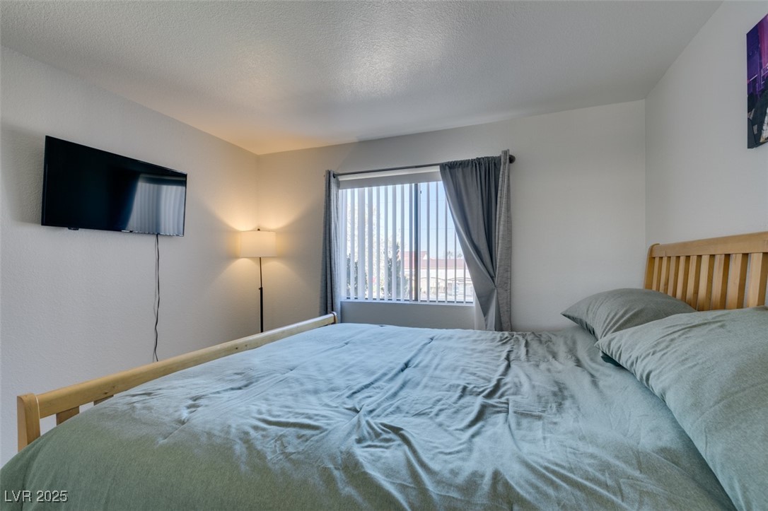 3151 North Soaring Gulls Drive, Unit 2014 Las Vegas, NV 89128 - Photo 32 of 37