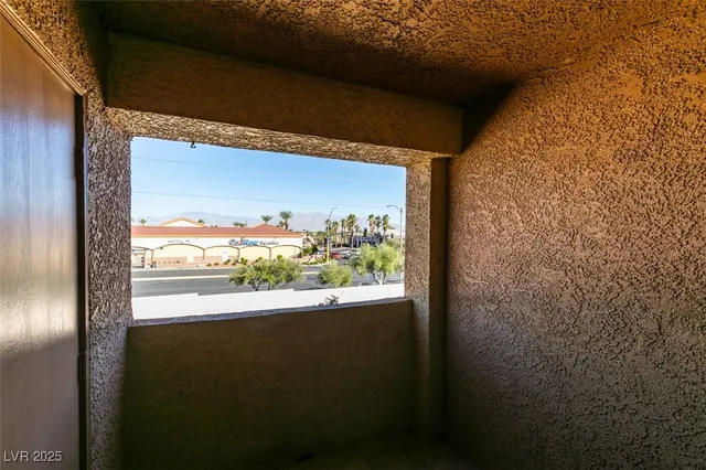 $195,000 | 3151 North Soaring Gulls Drive, Unit 2014, Las Vegas, NV 89128