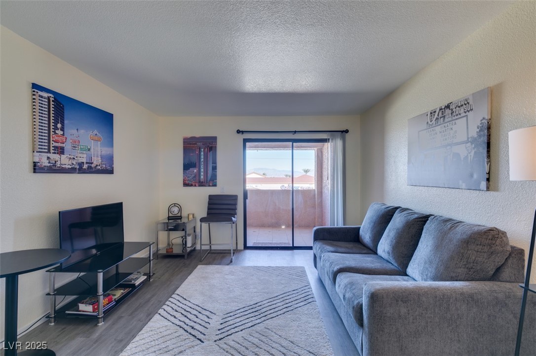 3151 North Soaring Gulls Drive, Unit 2014 Las Vegas, NV 89128 - Photo 7 of 37