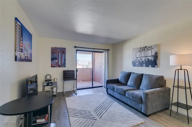 $195,000 | 3151 North Soaring Gulls Drive, Unit 2014, Las Vegas, NV 89128