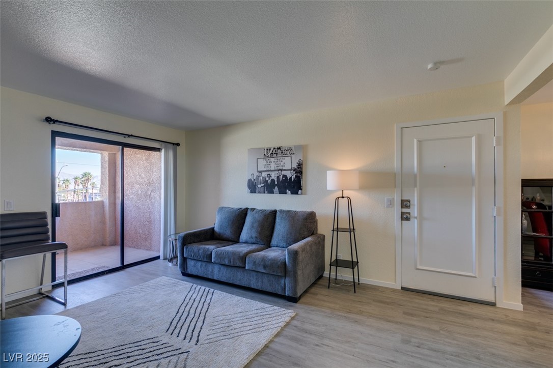 3151 North Soaring Gulls Drive, Unit 2014 Las Vegas, NV 89128 - Photo 9 of 37