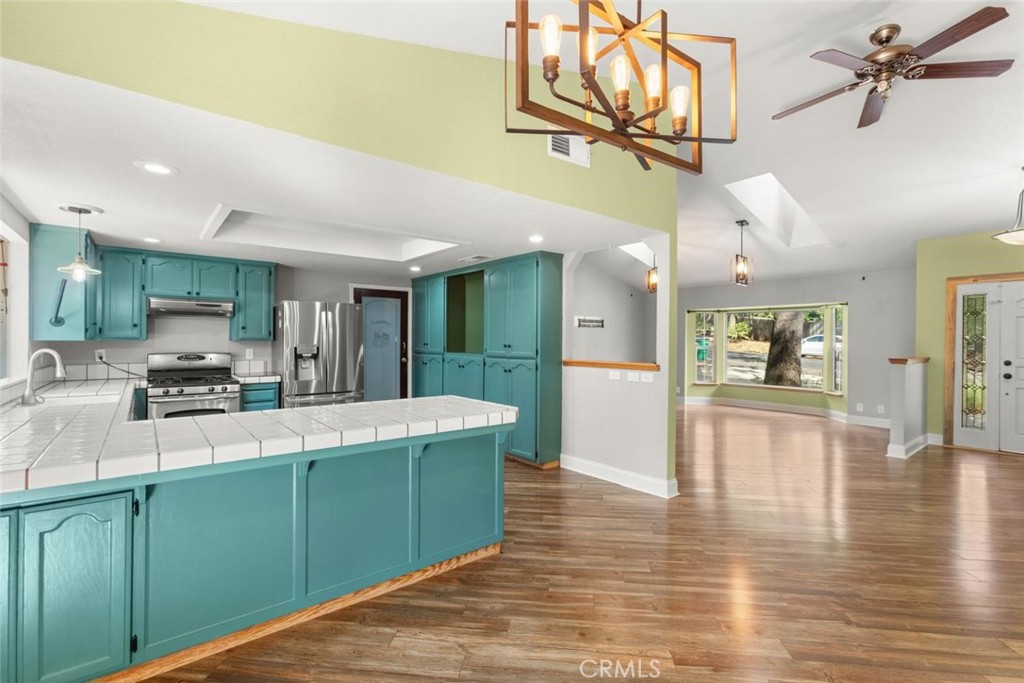 14621 Carnegie Road Magalia, CA 95954 - Photo 15 of 38 Breakfast bar