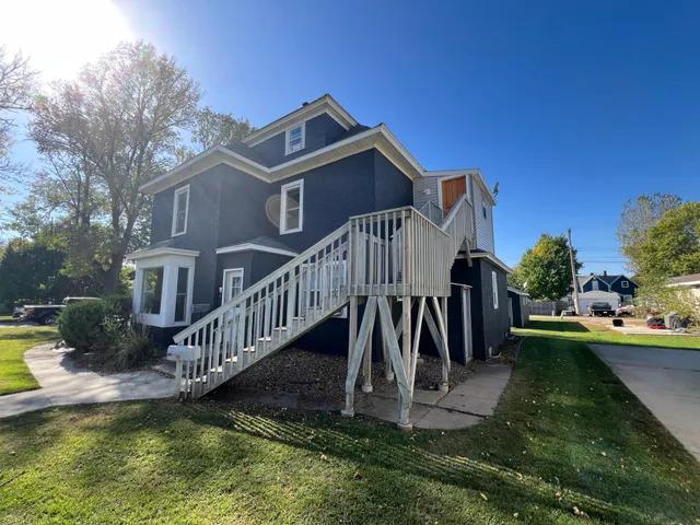 $179,900 | 1510 Wisconsin Avenue, Benson, MN 56215