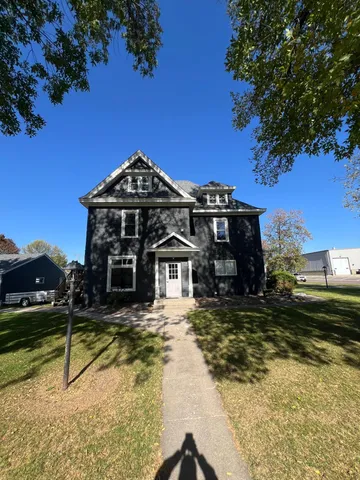 $179,900 | 1510 Wisconsin Avenue, Benson, MN 56215