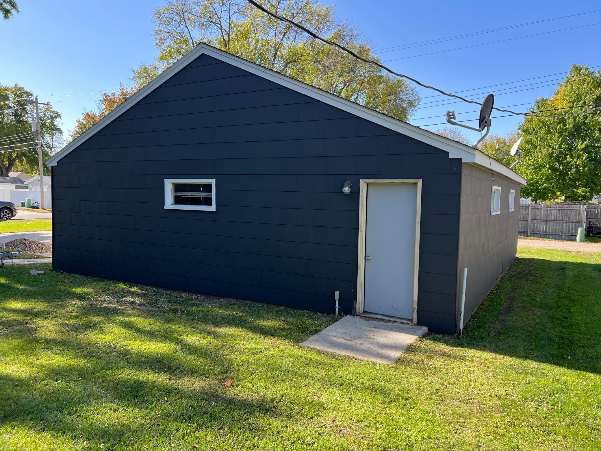 1510 Wisconsin Avenue Benson, MN 56215 - Photo 8 of 25