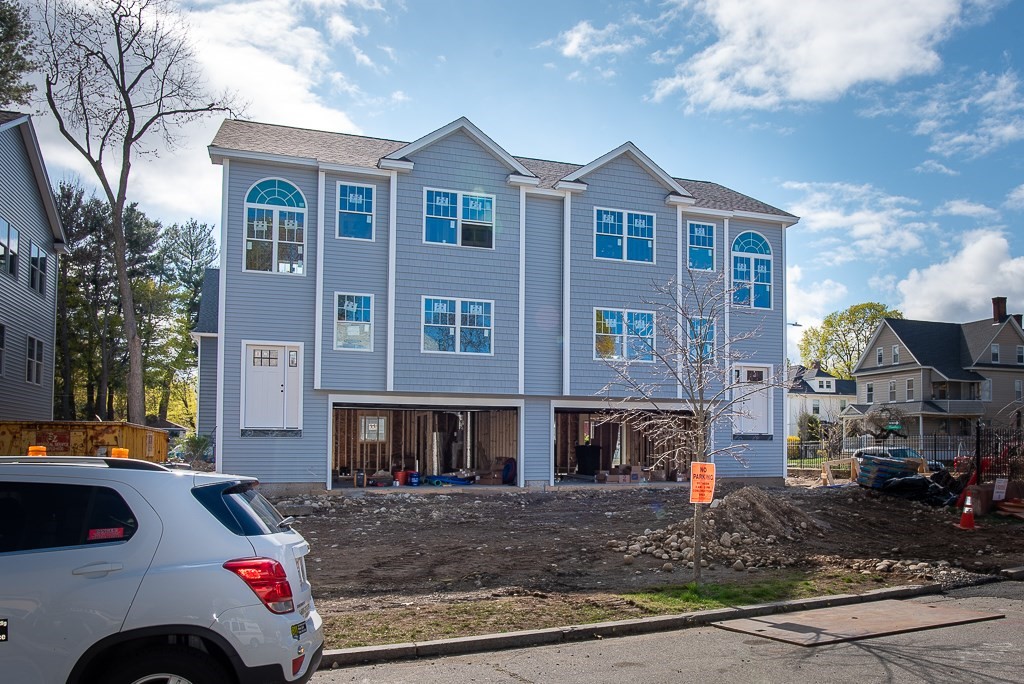 1 B Chalmers Road Worcester, MA 01602 - Photo 3 of 10 Gallery Image 3