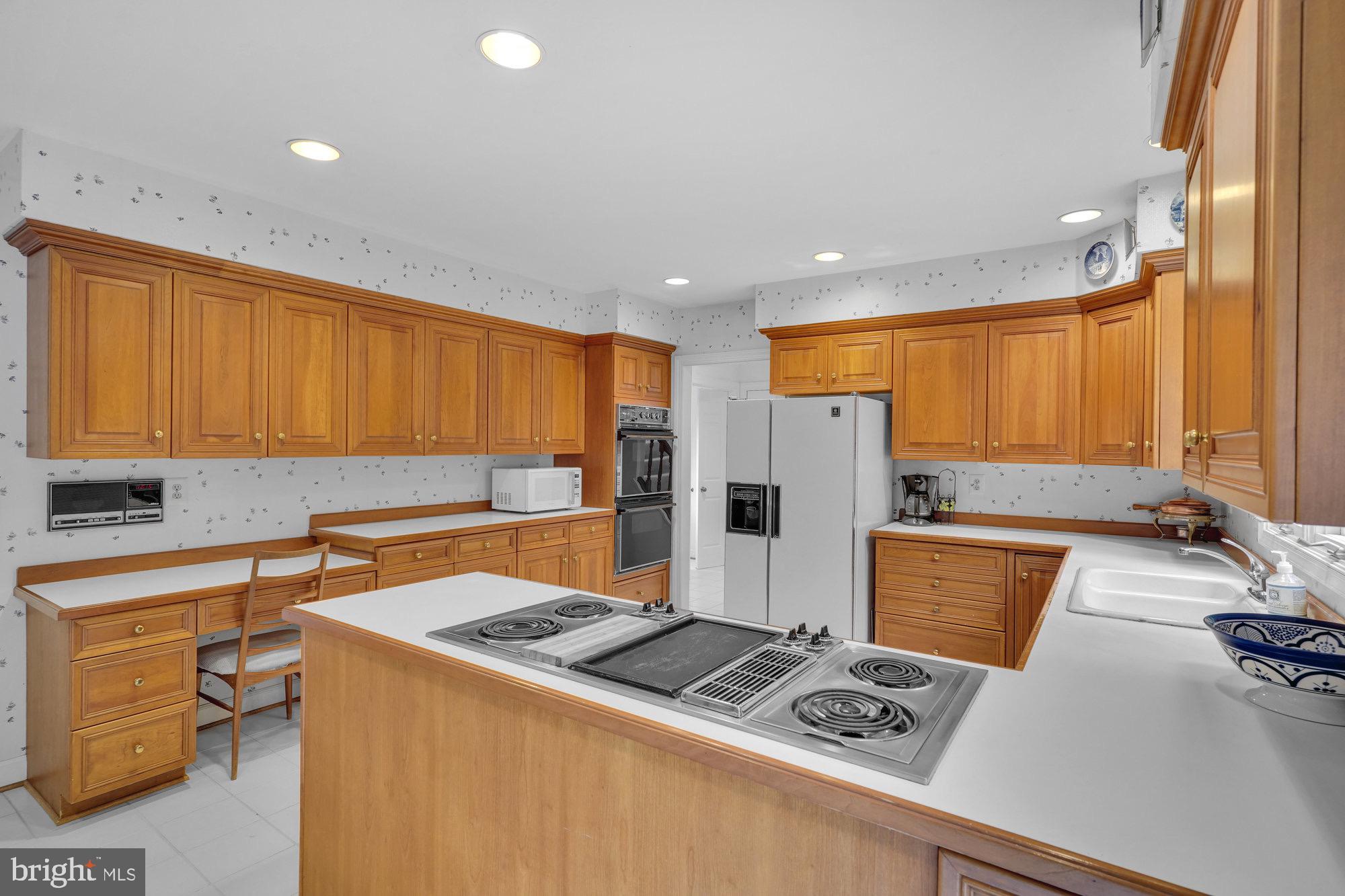 10700 Hunters Run Court Vienna, VA 22181 - Photo 14 of 75